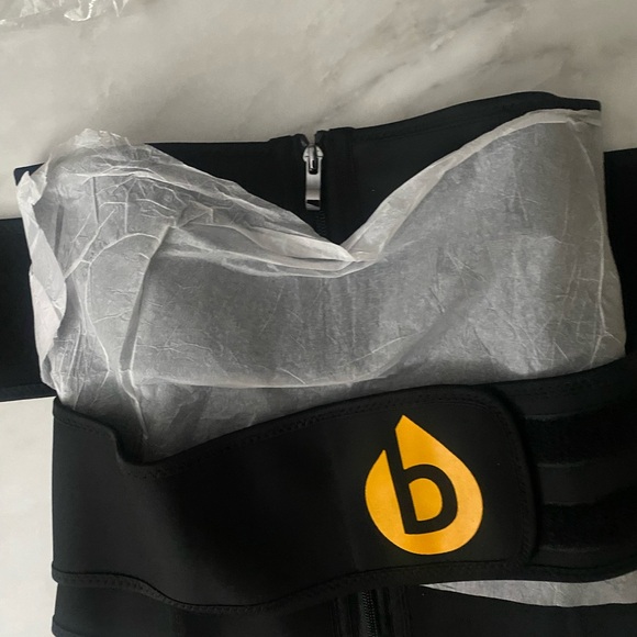 Waist Trainer - Picture 10 of 17